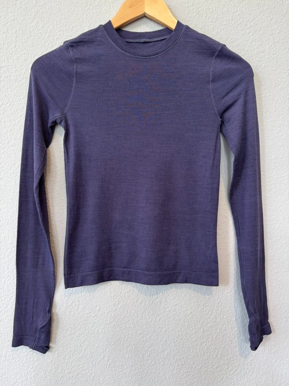LIKE NEW! Rare Lululemon Swiftly Tech 2.0 Long Sleeve, Purple, Size 0